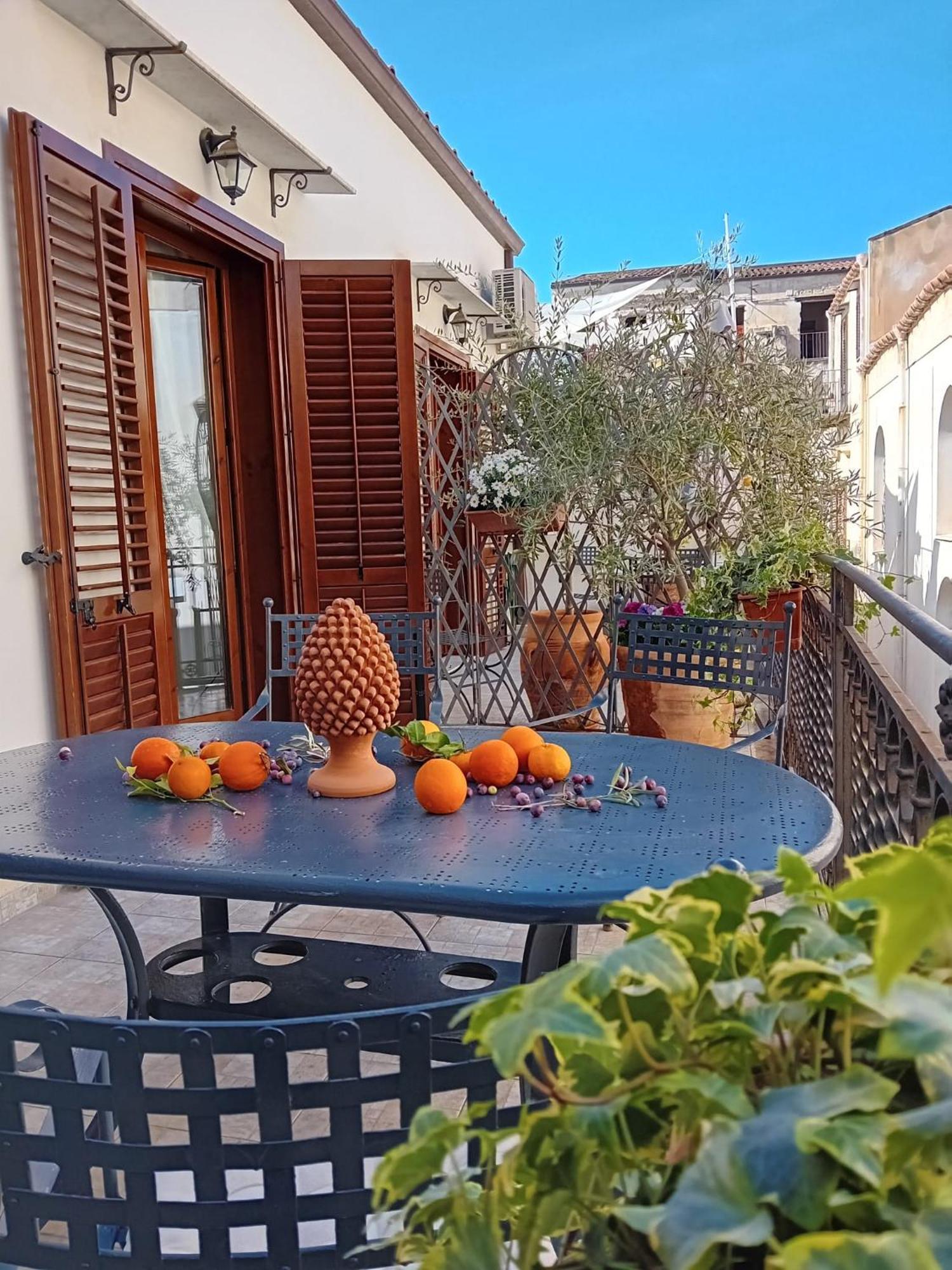 Penthouse Luxury Quattro Canti Palermo Exteriör bild