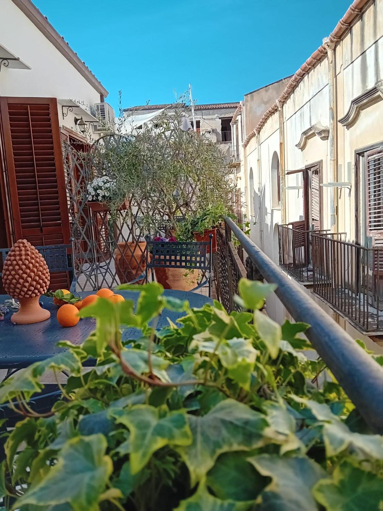 Penthouse Luxury Quattro Canti Palermo Exteriör bild